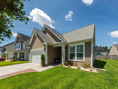 Photo 1 of 25 : 1511 Sanborll Landing Drive