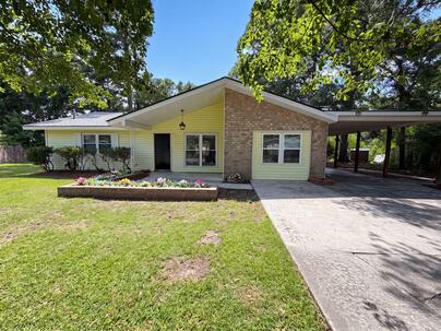Photo 1 of 23 : 619 Piedmont Lane