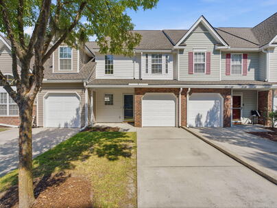 Photo 1 of 25 : 147 Darcy Avenue