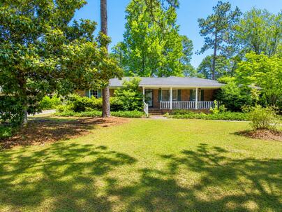 Photo 1 of 25 : 2112 Carolina Avenue