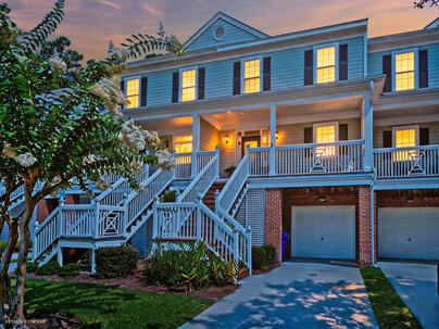 Photo 1 of 25 : 5276 7th Green Drive