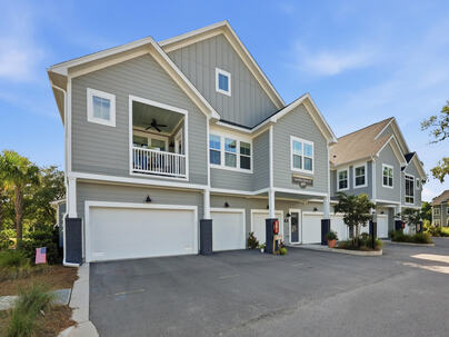 Photo 1 of 25 : 410 Carolina Cherry Court, #Unit 203