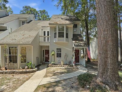 Photo 1 of 25 : 7875 Champion Way, #E