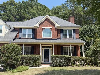 Photo 1 of 6 : 1391 Lakecrest Court