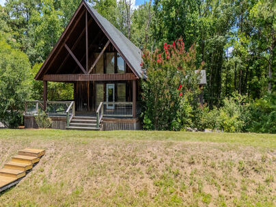 Photo 1 of 25 : 3796 Lake Marston Drive