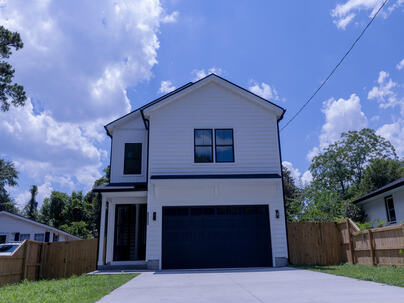 Photo 1 of 25 : 5533 Garrett Avenue