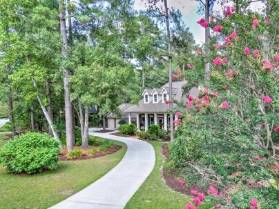 Photo 1 of 25 : 131 Scalybark Road