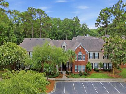 Photo 1 of 25 : 1744 Wyngate Circle