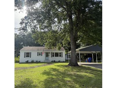 Photo 1 of 25 : 1060 Pauline Avenue