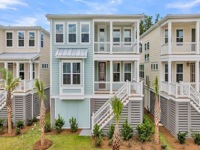 Photo 1 of 25 : 716 Minton Road