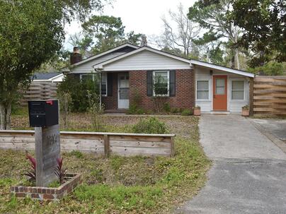 Photo 1 of 25 : 1514 Balsam Street