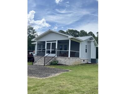 Photo 1 of 25 : 1609 Hudson Road
