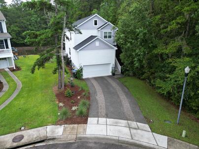 Photo 1 of 25 : 1936 Chestnut Oak Lane