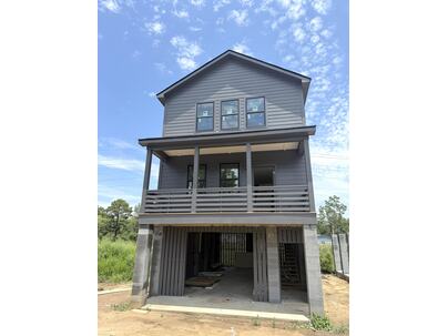 Photo 1 of 19 : 3116 Azalea Drive