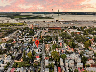 Photo 1 of 25 : 72 Hanover Street