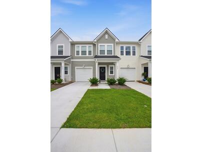 Photo 1 of 25 : 242 Agrarian Avenue