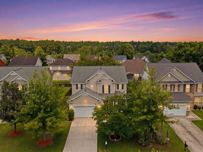 Photo 1 of 25 : 406 Glenmore Drive