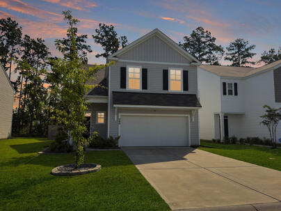 Photo 1 of 25 : 240 Sweet Cherry Lane