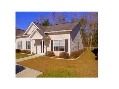 Photo 1 of 18 : 112 Hardee Avenue