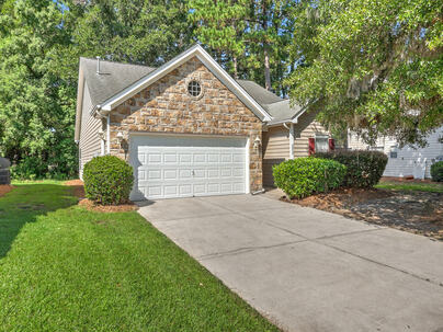 Photo 1 of 25 : 4953 Franconia Drive