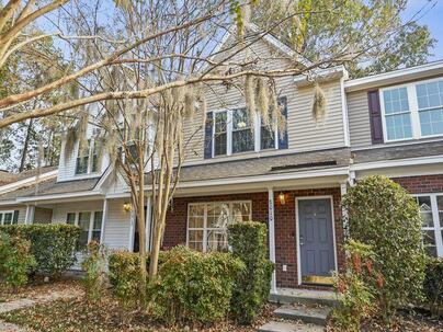 Photo 1 of 8 : 8010 Shadow Oak Drive