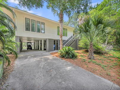 Photo 1 of 25 : 25 Sand Dollar Drive