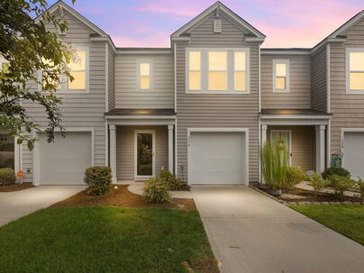 Photo 1 of 25 : 130 Gaura Lane
