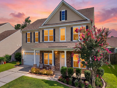 Photo 1 of 25 : 8007 Seastar Lane