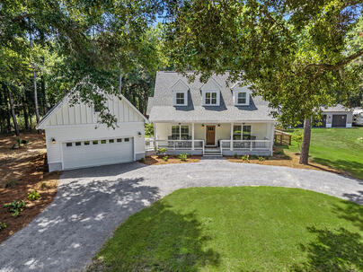 Photo 1 of 25 : 866 Blackbear Drive