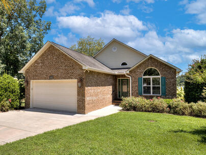 Photo 1 of 25 : 257 Ridge Lake Drive