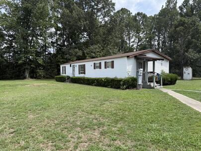 Photo 1 of 13 : 1097 Bethera Road
