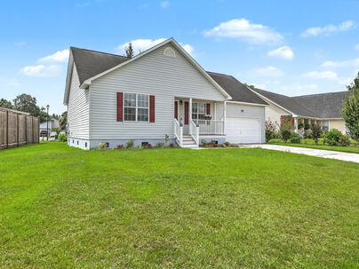 Photo 1 of 25 : 1327 Winterberry Avenue