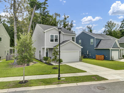 Photo 1 of 25 : 3207 Safe Harbor Way