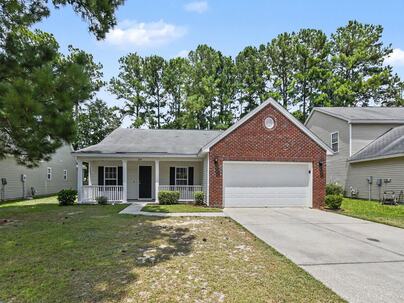 Photo 1 of 25 : 134 Mcgrady Drive