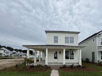 Photo 1 of 25 : 785 Blueway Avenue