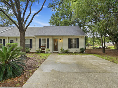Photo 1 of 25 : 1268 Apex Lane