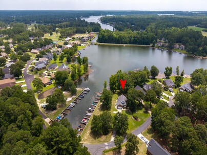Photo 1 of 25 : 203 Ridge Lake Drive