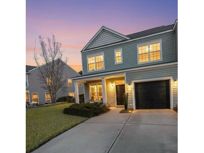 Photo 1 of 8 : 2490 Stadium Drive