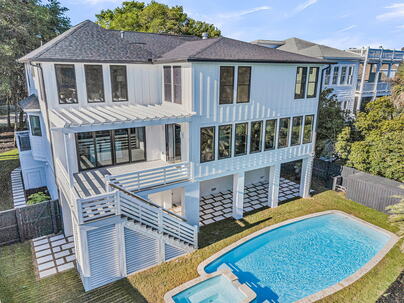 Photo 1 of 25 : 3307 Waterway Boulevard