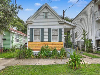 Photo 1 of 7 : 318 Ashley Avenue