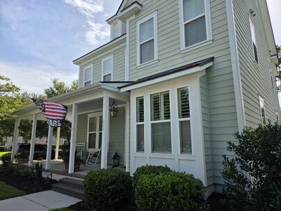 Photo 1 of 25 : 251 Scholar Way