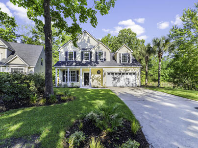 Photo 1 of 25 : 120 Evesham Drive