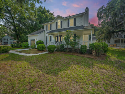 Photo 1 of 25 : 728 Gilmore Court