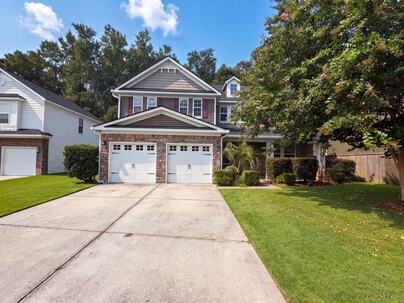 Photo 1 of 20 : 676 Grassy Hill Road