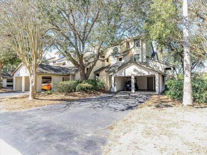 Photo 1 of 25 : 410 Yacht Harbor Court, #410