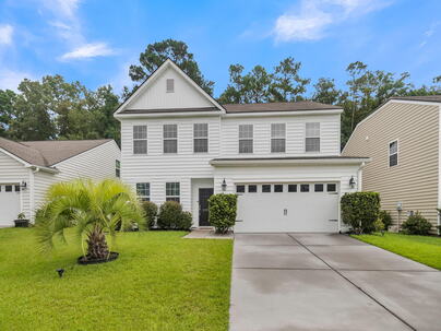 Photo 1 of 25 : 608 Mountain Laurel Circle