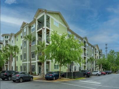 Photo 1 of 25 : 7406 Bowen Corner Avenue