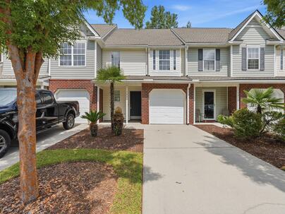 Photo 1 of 25 : 141 Darcy Avenue