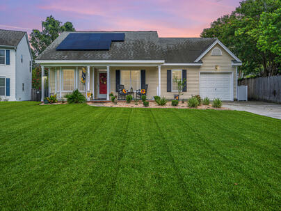Photo 1 of 25 : 3247 Middleburry Lane