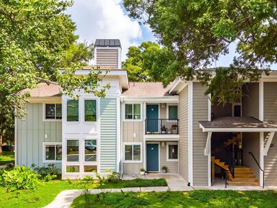Photo 1 of 25 : 276 Alexandra Drive, #1